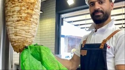 يقول صاحب المطعم
