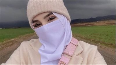 مسؤول فيدرالي حكايات اسما