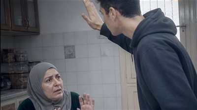 ليلى أمس حين ضربني ابني