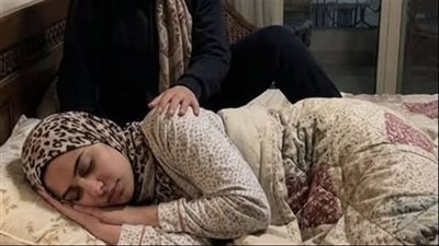 جارتى بتنيمني عن طريق اكل بتقدمهولى