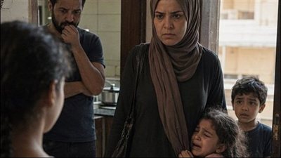 لما أمي خرجت من البيت وسابت إخواتي الصغيرين بيعيطوا